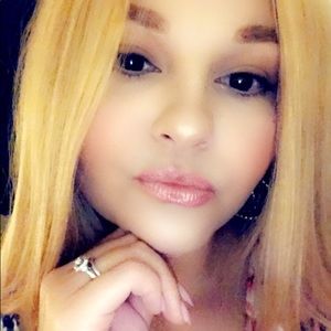 Meet your Posher, Neysha